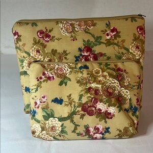 Antique Rose Travel Set